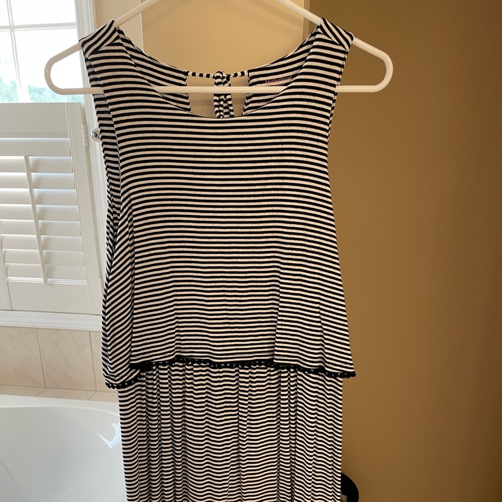 Nursing sleeveless knee length dress